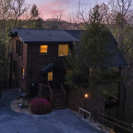 Stunning Mountain Cabin W Hot Tub Gatlinburg Bagian luar foto